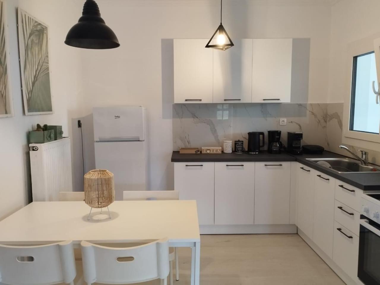 Black N' White Cozy Housegarden Alexandroupoli Exterior foto