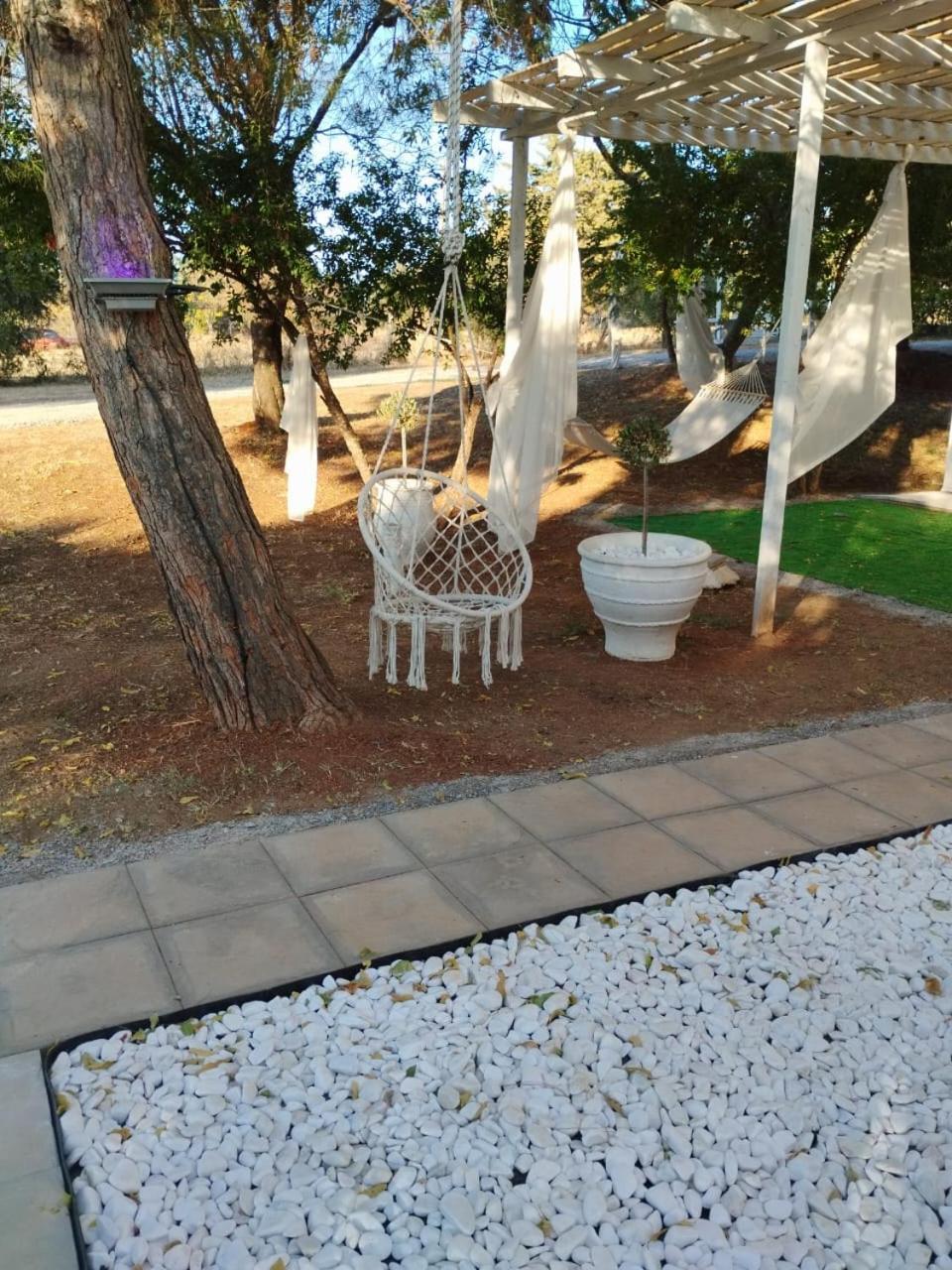 Black N' White Cozy Housegarden Alexandroupoli Exterior foto